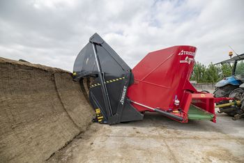 lame de découpe laisse intactes la paroi de l’ensilage